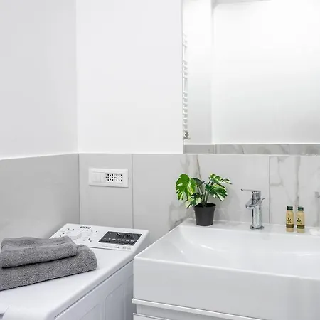 公寓 Duomo's Nest - Mini-room 米兰