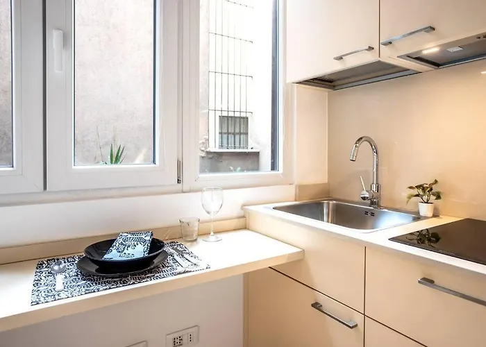 Duomo'S Nest - Central Mini-Room Apartment *