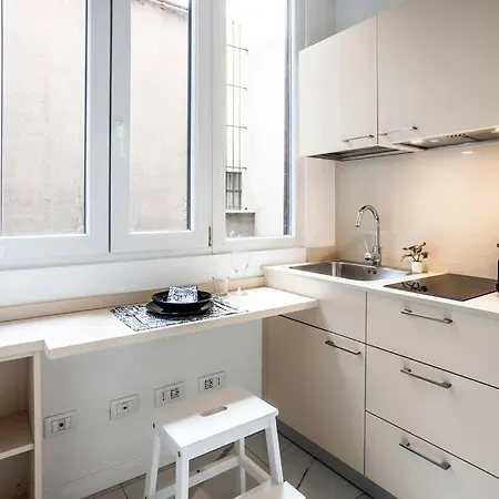 Duomo's Nest - Mini-apt Milánó